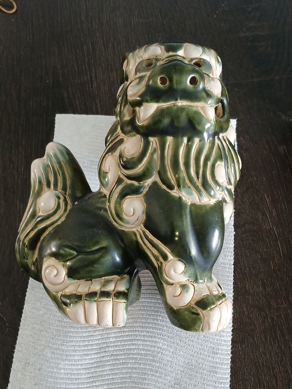Green Ceramic Foo Dog Statue - Decorative Home Art